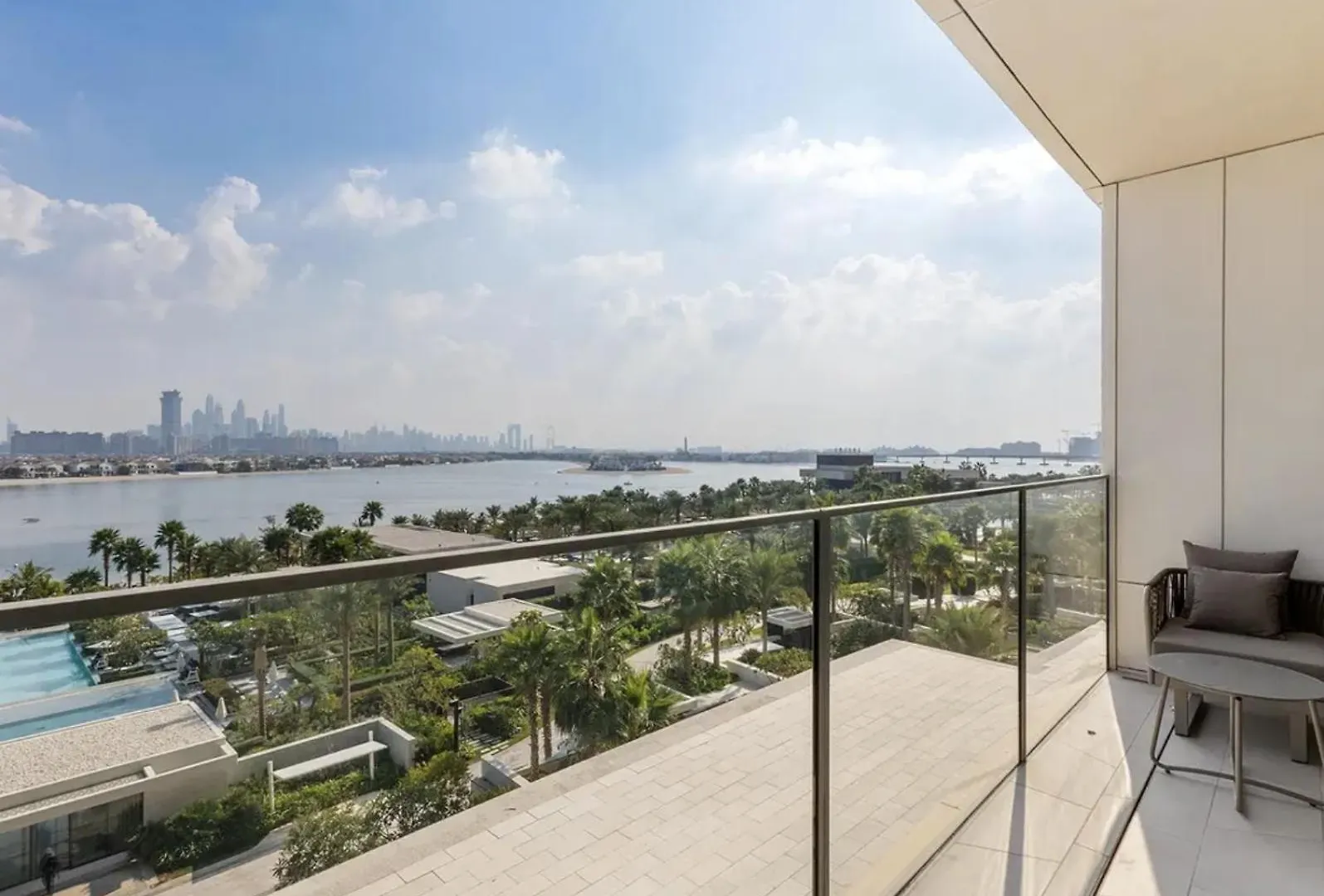 Luxurious 2-Bedroom Apartment At The Royal Atlantis Resort & Residences Dubai