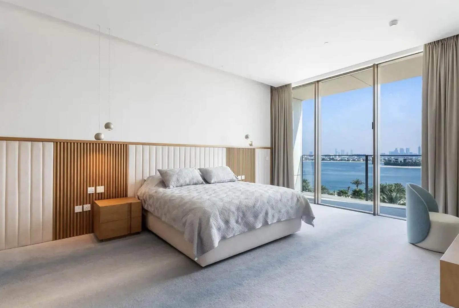 Luxurious 2-Bedroom Apartment At The Royal Atlantis Resort & Residences Dubai